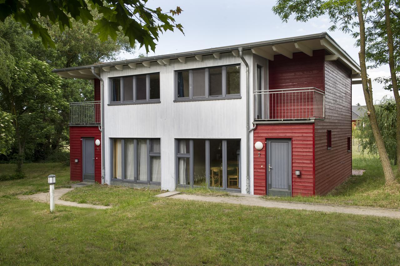 Basiskulturfabrik Oeko-Hotel นอยชเตรลิทซ์ ภายนอก รูปภาพ