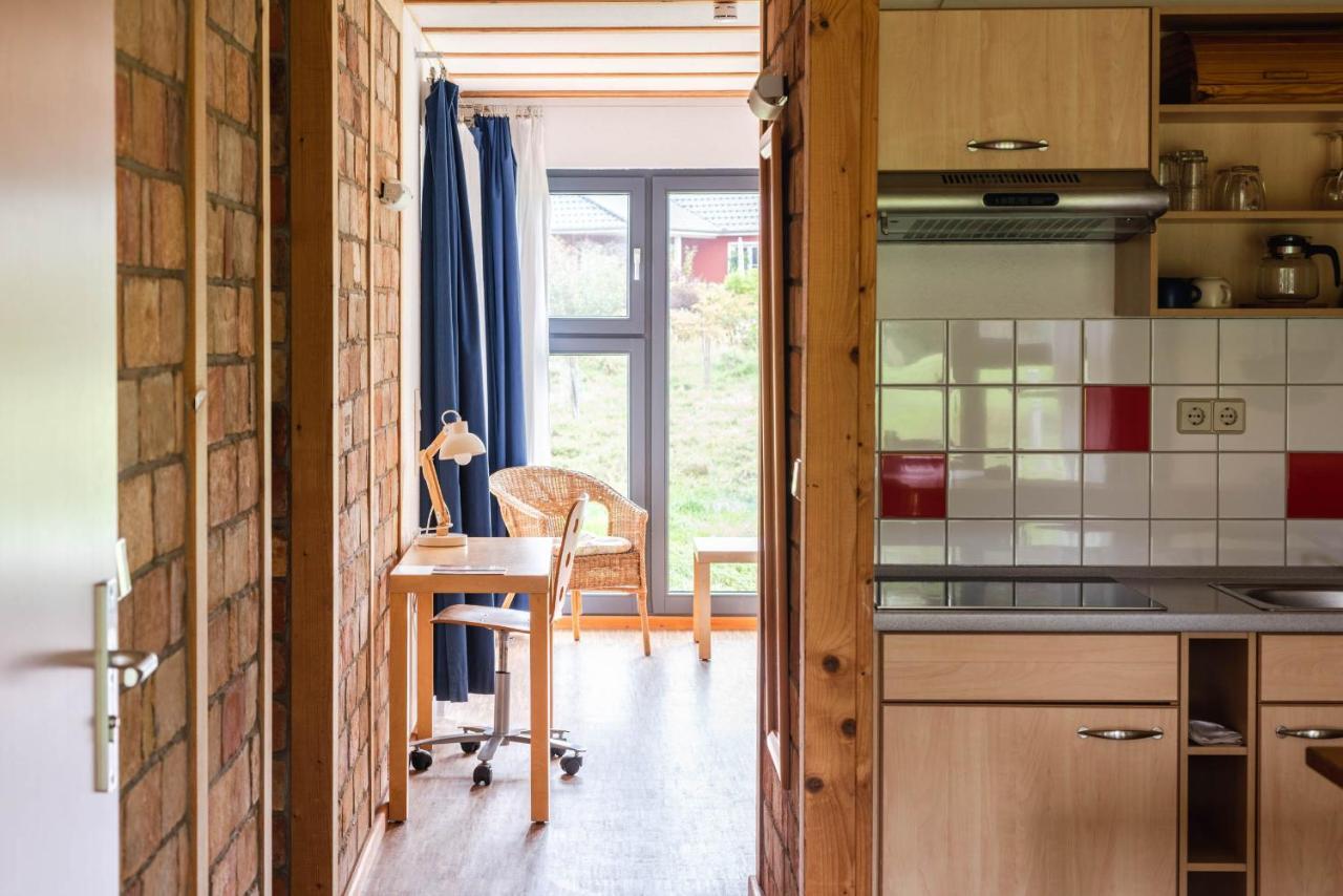 Basiskulturfabrik Oeko-Hotel นอยชเตรลิทซ์ ภายนอก รูปภาพ