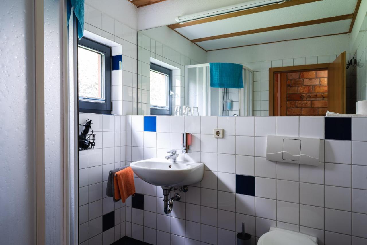 Basiskulturfabrik Oeko-Hotel นอยชเตรลิทซ์ ภายนอก รูปภาพ
